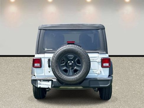 Used 2022 Jeep Wrangler Sport AWD/4WD image 6