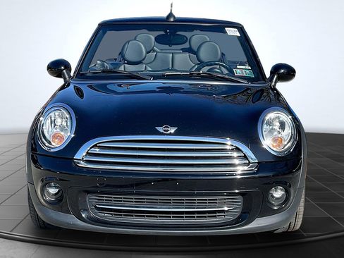 Used 2015 MINI Cooper Base image 3