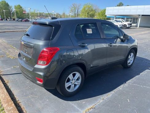 Used 2020 Chevrolet Trax LS w/ Tint and Cruise Package image 3