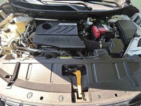 Used 2022 Nissan Rogue SV AWD/4WD image 10