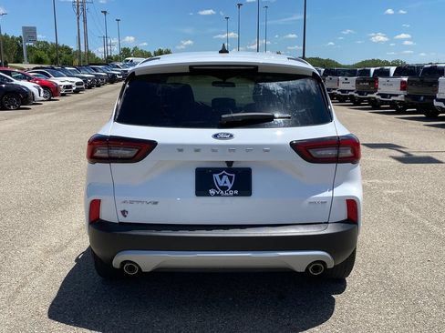 Used 2025 Ford Escape Active w/ Cold Weather Package AWD/4WD image 5