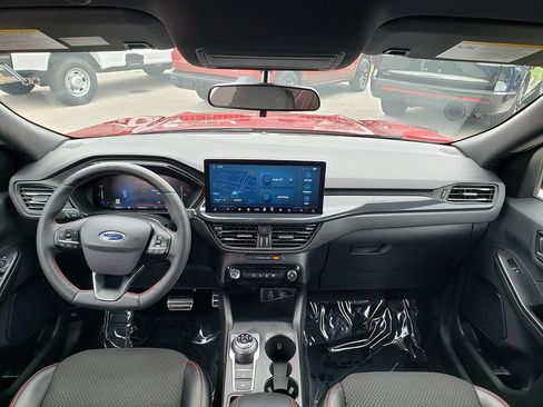 Used 2024 Ford Escape ST-Line w/ Tech Pack #1 AWD/4WD image 13