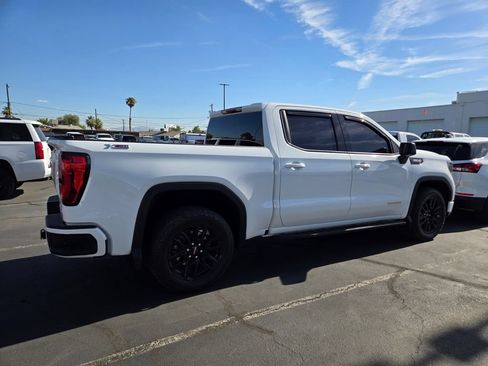 Used 2024 GMC Sierra 1500 Elevation AWD/4WD image 2