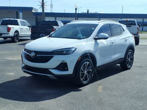 Used 2021 Buick Encore GX Essence w/ Advanced Technology Package FWD image 1