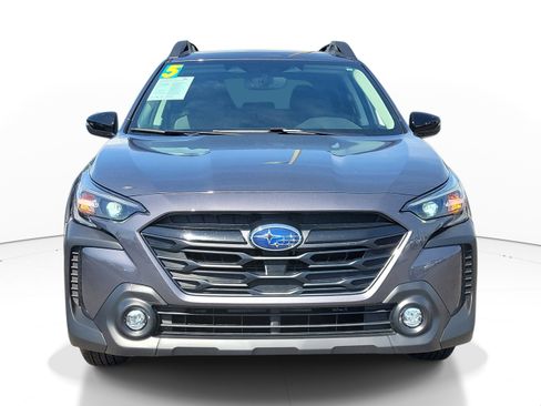Certified 2025 Subaru Outback Onyx Edition AWD/4WD image 2