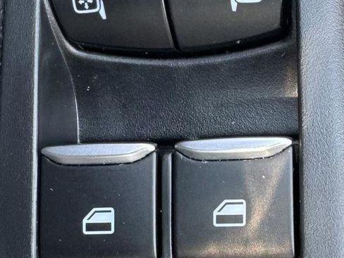 Used 2023 Ford Escape Platinum image 6