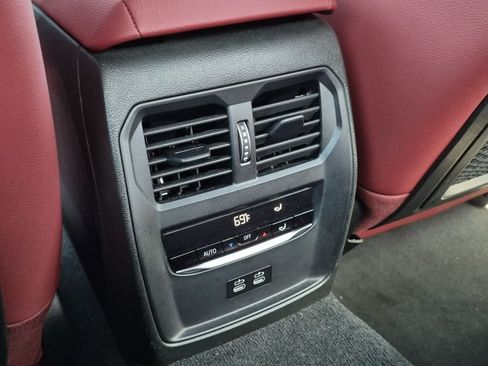 Used 2023 BMW 330i Sedan w/ Driving Assistance Package RWD image 19