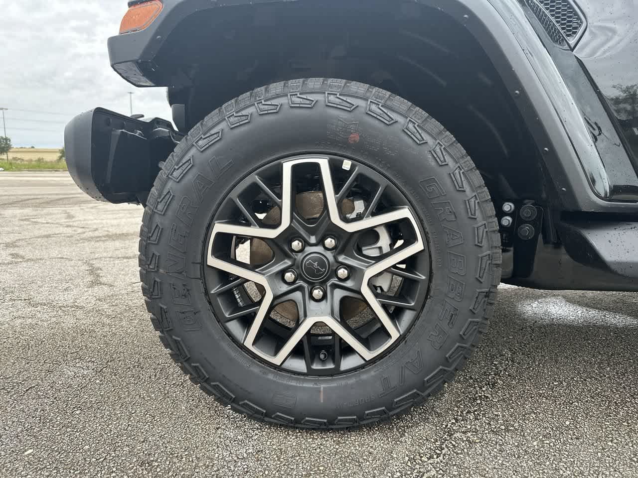 New 2027 Jeep Wrangler Unlimited Sahara AWD/4WD image 14