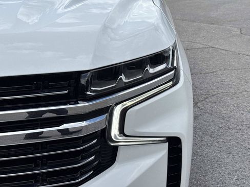 Used 2022 Chevrolet Tahoe LT w/ Luxury Package AWD/4WD image 11