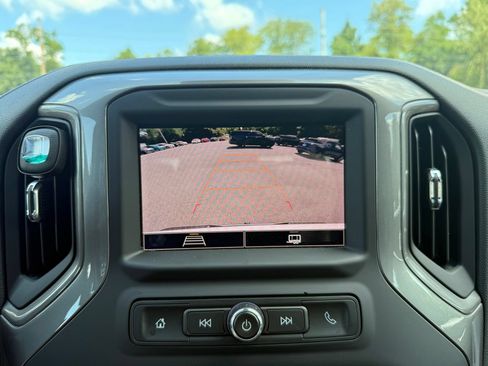 Used 2023 Chevrolet Silverado 1500 Custom AWD/4WD image 28