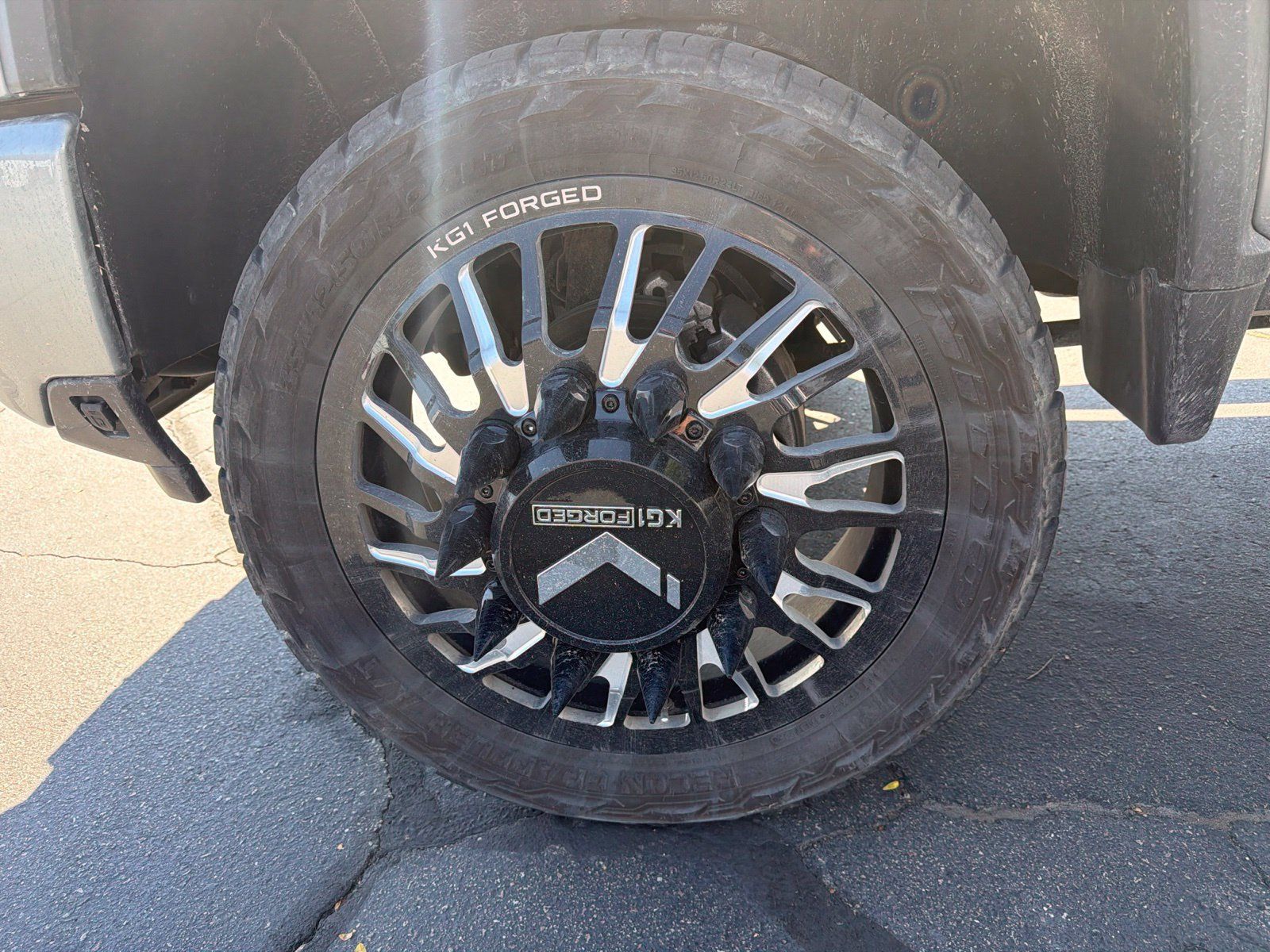 Used 2025 Chevrolet Silverado 3500 High Country w/ High Country Premium Package AWD/4WD image 8