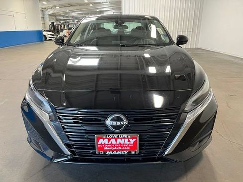 Used 2023 Nissan Altima 2.5 SV FWD image 8