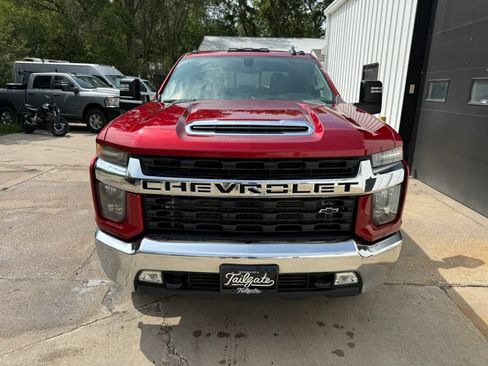 Used 2022 Chevrolet Silverado 3500 LT w/ Convenience Package AWD/4WD image 3