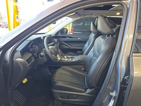 Used 2023 INFINITI QX60 Pure FWD image 4
