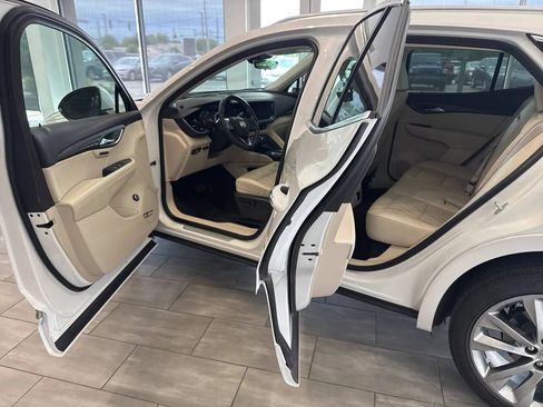 Used 2023 Buick Envision Avenir FWD image 13