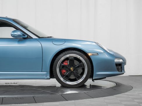 Used 2010 Porsche 911 Carrera 4S image 11