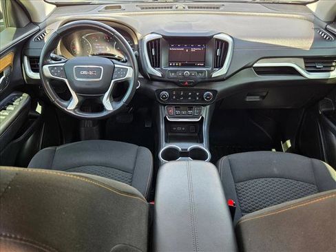 Used 2020 GMC Terrain SLE FWD image 16