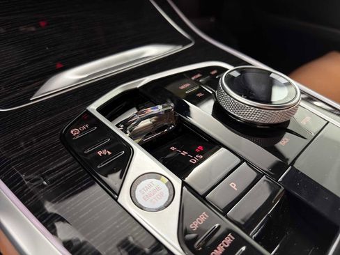 New 2026 BMW X5 xDrive40i w/ Executive Package image 16