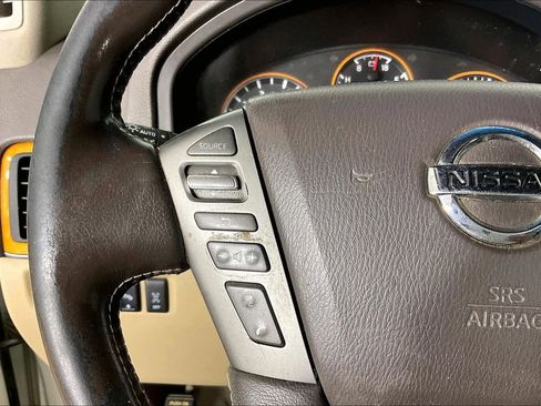 Used 2014 Nissan Armada Platinum w/ Platinum Reserve Package image 25