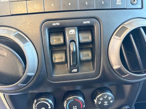 Used 2017 Jeep Wrangler Unlimited Sport w/ Quick Order Package 24S image 15