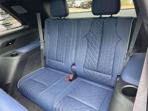 New 2026 Cadillac Vistiq Premium Luxury image 12