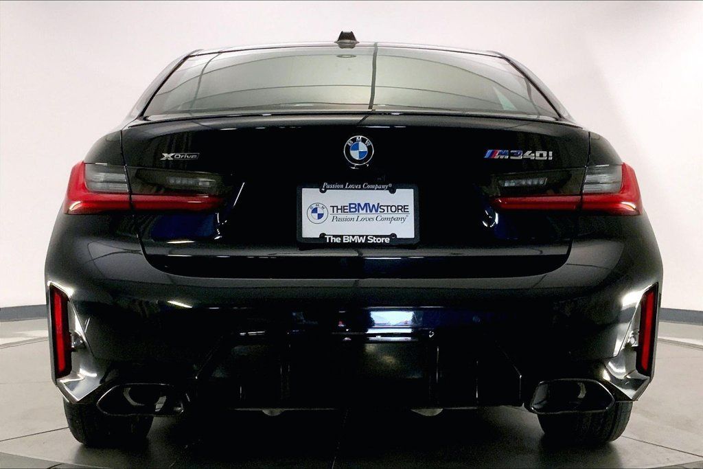 Certified 2023 BMW M340i xDrive w/ Premium Package AWD/4WD image 3