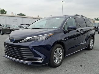 Used 2024 Toyota Sienna XLE w/ XLE Plus Package AWD/4WD video 1