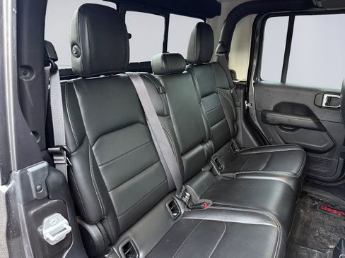 Used 2020 Jeep Gladiator Overland image 20