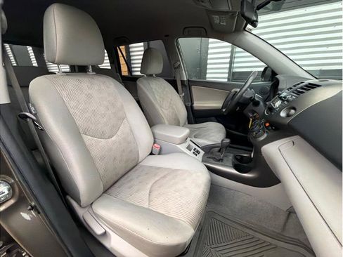 Used 2011 Toyota RAV4 AWD w/ Base L4 Extra Value Pkg image 19