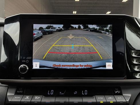 Used 2026 Toyota Camry LE FWD image 33