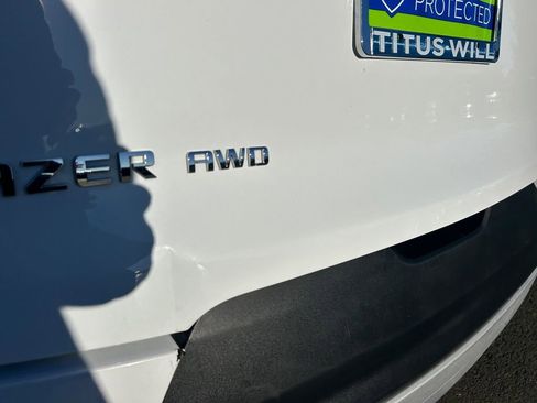 Used 2025 Chevrolet Blazer LT image 32