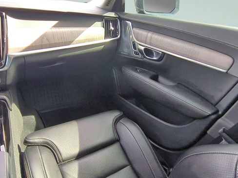 Certified 2023 Volvo S90 T8 Ultimate w/ Lounge Package AWD/4WD image 12