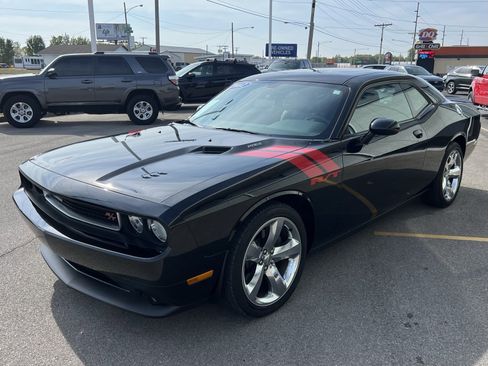 Used 2012 Dodge Challenger R/T Plus image 3