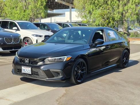 Used 2024 Honda Civic Sport image 2