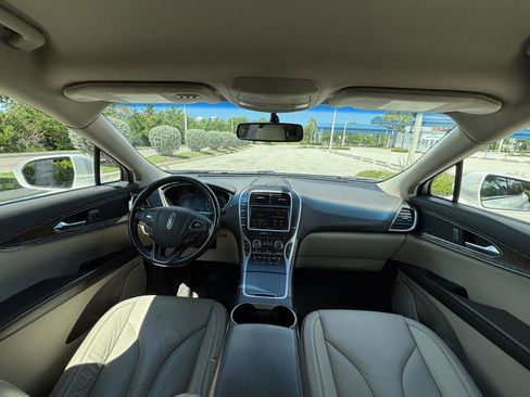 Used 2016 Lincoln MKX Select w/ Select Plus Package image 10