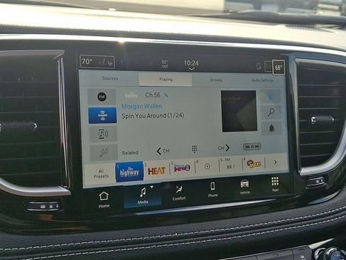 New 2026 Chrysler Pacifica Select w/ S Appearance Package image 14