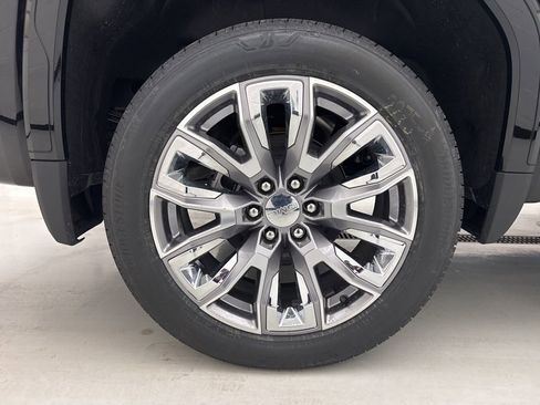 New 2026 GMC Sierra 1500 Denali image 9