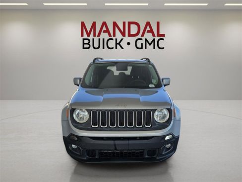 Used 2015 Jeep Renegade Latitude w/ Popular Equipment Group image 3