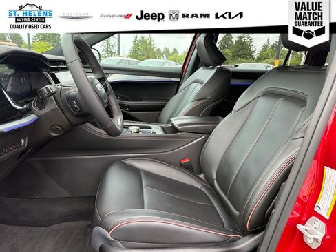 Used 2024 Jeep Wagoneer Launch Edition AWD/4WD image 16