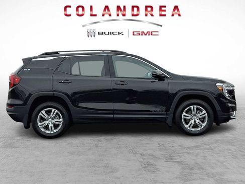 Used 2023 GMC Terrain SLE w/ Driver Convenience Package image 7