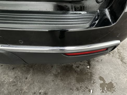 Used 2024 Chevrolet Tahoe LT image 16