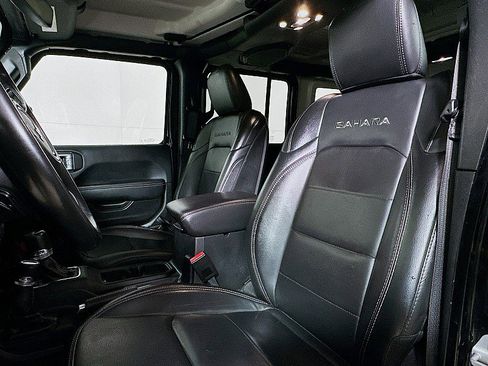 Used 2022 Jeep Wrangler Unlimited Sahara image 11
