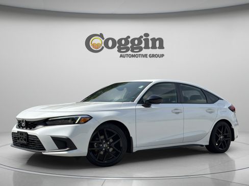 Used 2022 Honda Civic Sport image 1