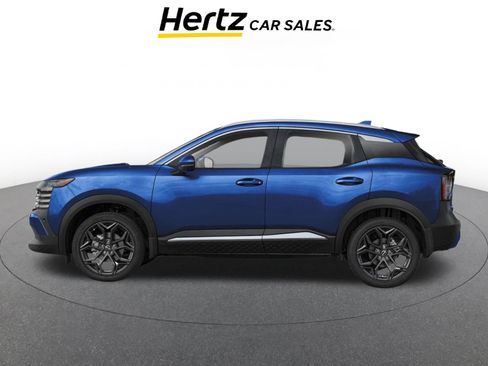 Used 2026 Nissan Kicks SR AWD/4WD image 3