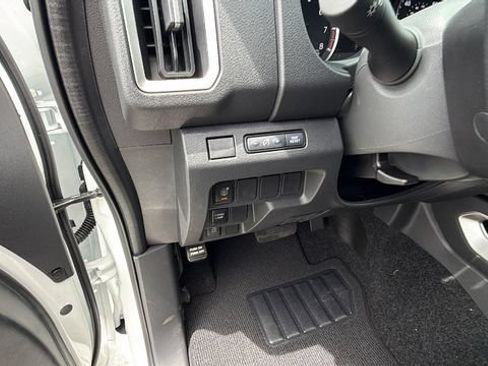 New 2026 Nissan Frontier SV w/ Tow Package RWD image 29