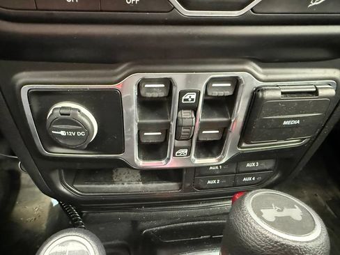 Used 2020 Jeep Wrangler Unlimited Sport AWD/4WD image 20