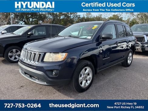 Used 2013 Jeep Compass Sport image 1