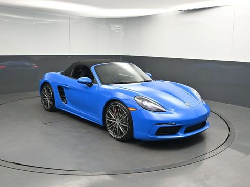 Used 2025 Porsche 718 Boxster S RWD image 29