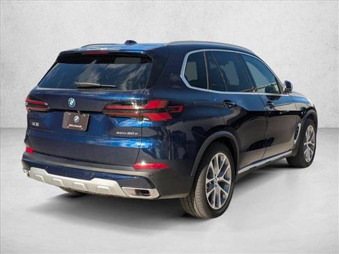 Used 2026 BMW X5 xDrive50e w/ Climate Comfort Package AWD/4WD image 2