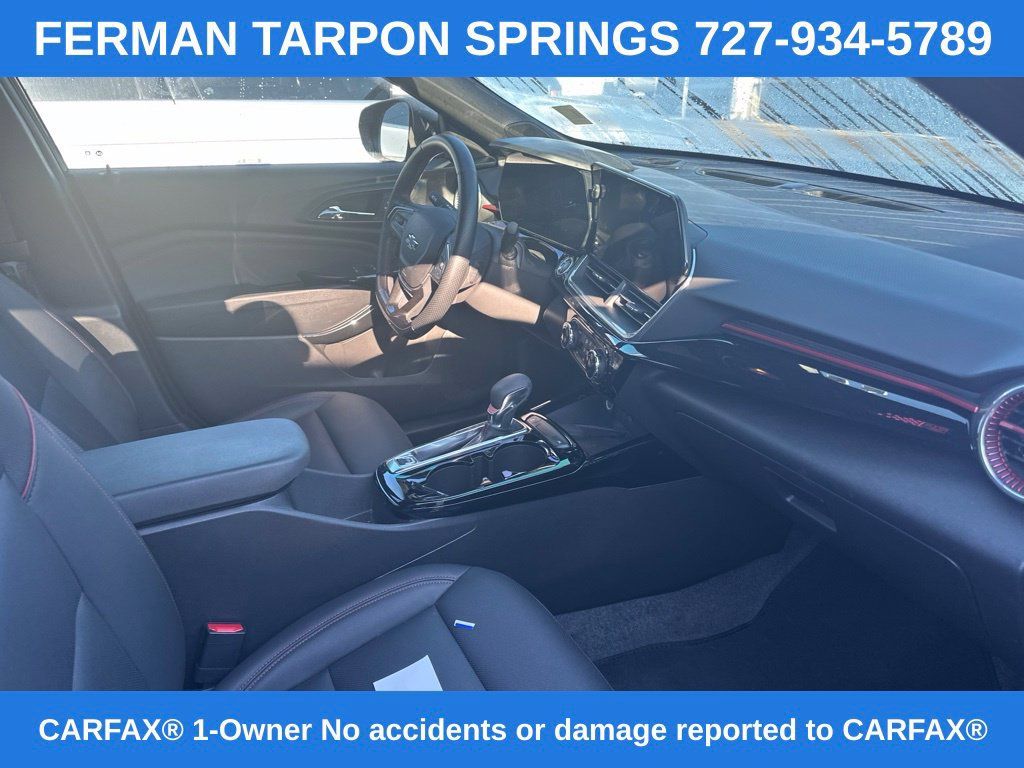 Certified 2024 Chevrolet Trax RS w/ Sunroof Package FWD image 6